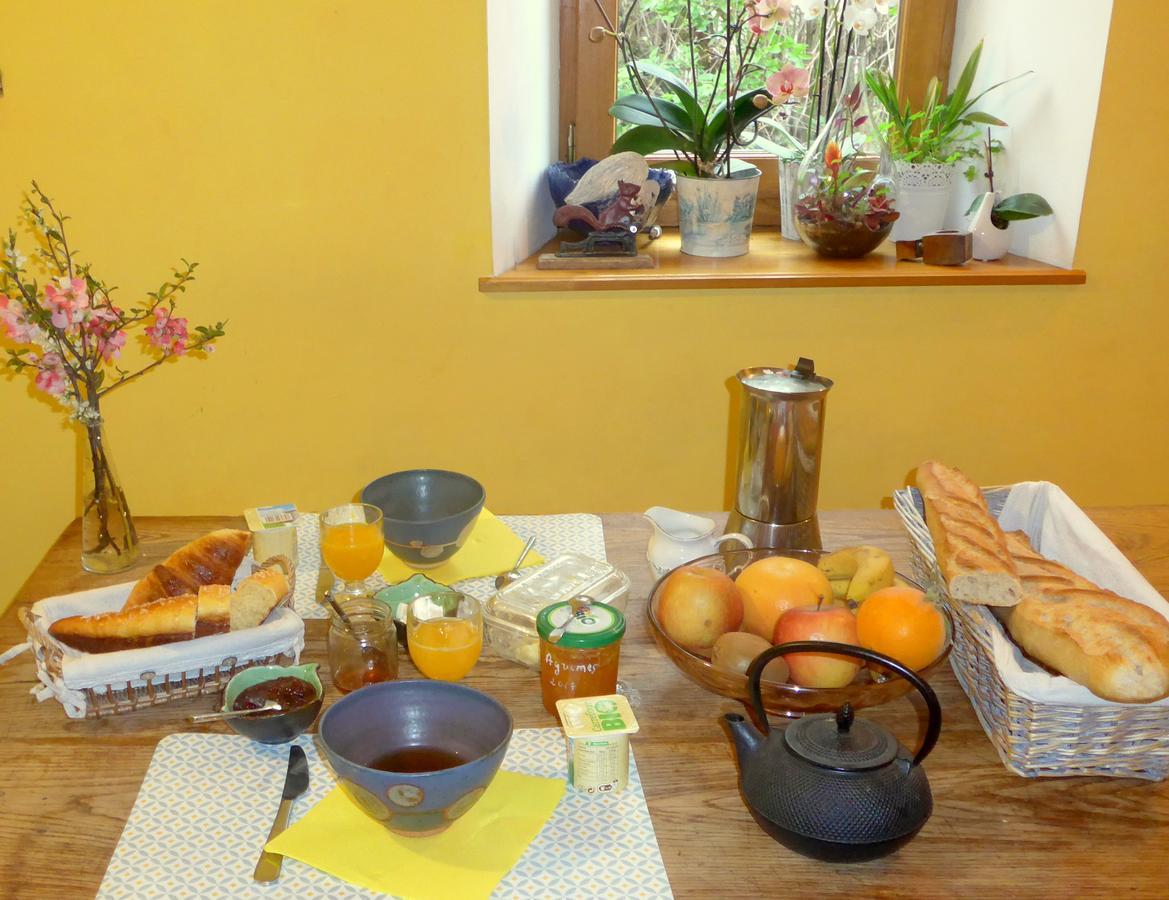 La Colline Bleue Bed & Breakfast Banne Exterior photo